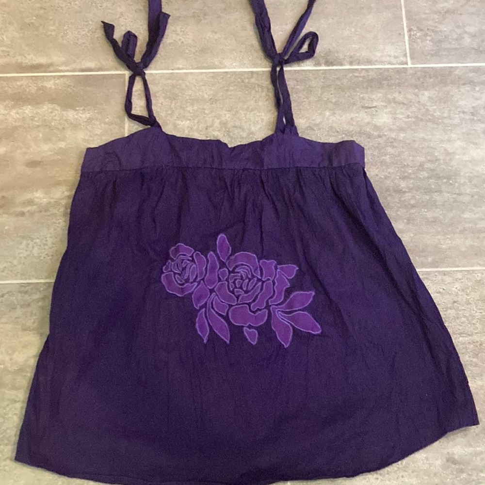 “Rose Appliqué “Shabby chic top - Picture 2 of 11